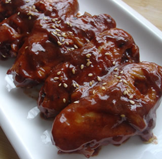 鼦