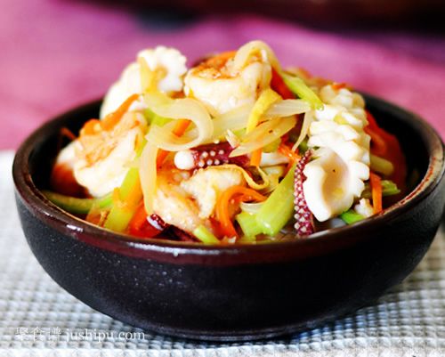 ˿˫ʵ www.meitianmeiwei.com