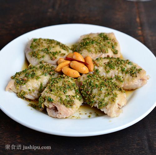 鼦