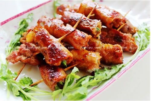 美味猪肉卷的做法 www.meitianmeiwei.com