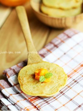 芒果丁蛋饼的做法 芒果丁蛋饼的做法