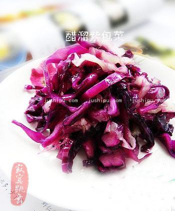 醋溜紫包菜的做法 www.meitianmeiwei.com