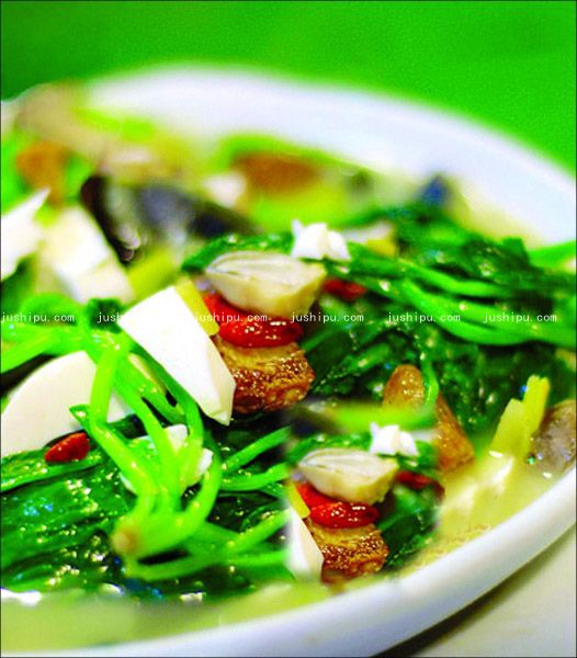 上汤菠菜的做法 www.meitianmeiwei.com