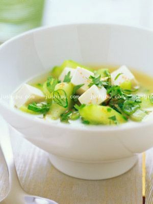 三丁豆腐的做法 www.meitianmeiwei.com